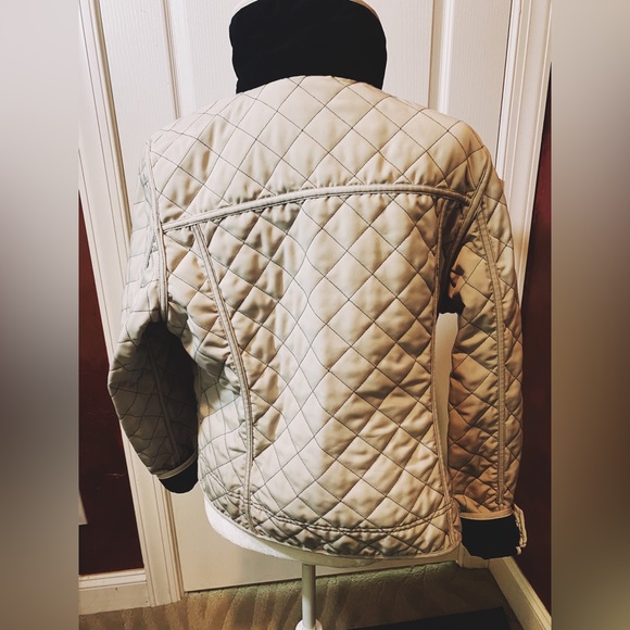 Black/Tan Reversible Quilted Jacket with Snap Closure - Picture 7 of 7